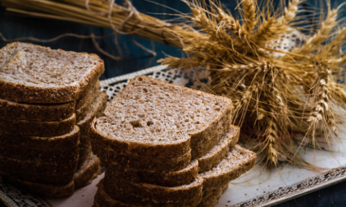  Whole grain bread and grains